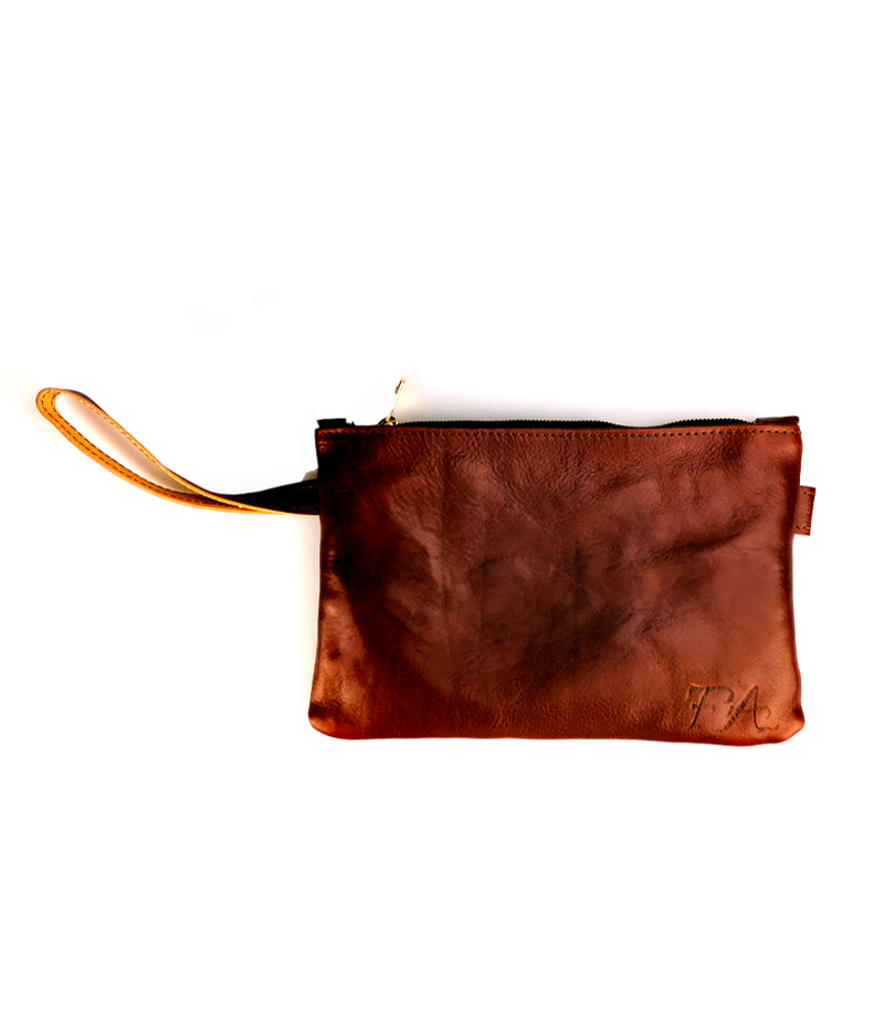Pochette color deals cuoio
